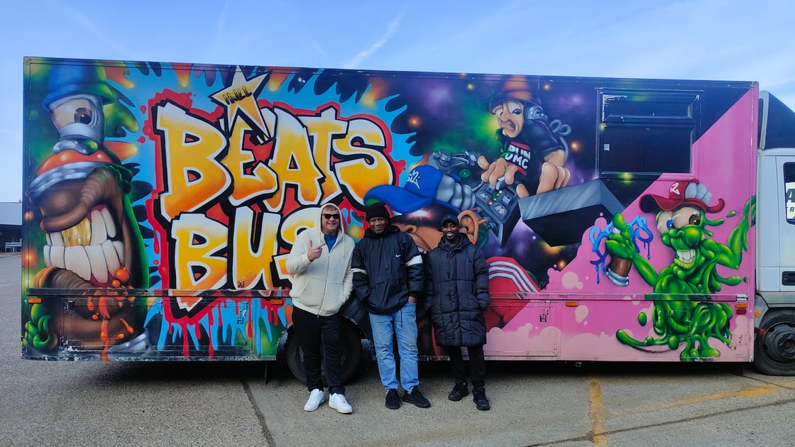 Beats Bus