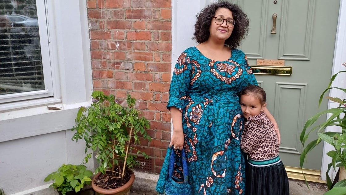 Mwenza Bell and daughter